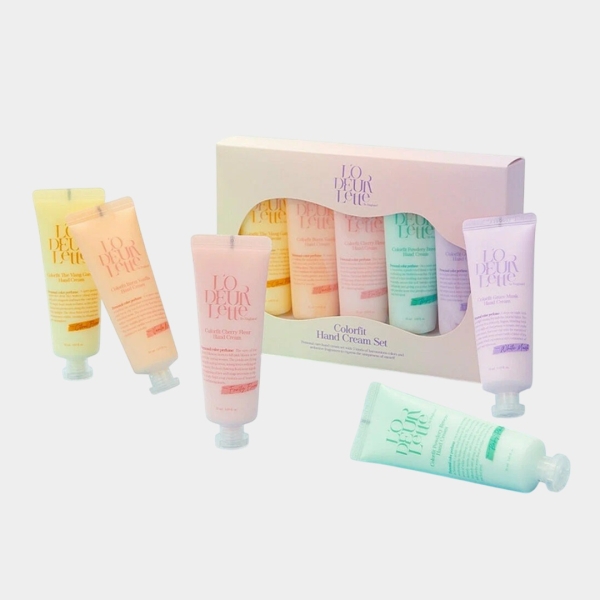 Что подарить воспитателю на Новый год: 10 неизбитых идей